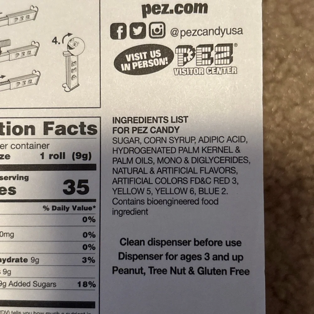 PEZ Bullseye Target Christmas Dog - 2024 Holiday Pez Dispenser Winter Snow new
